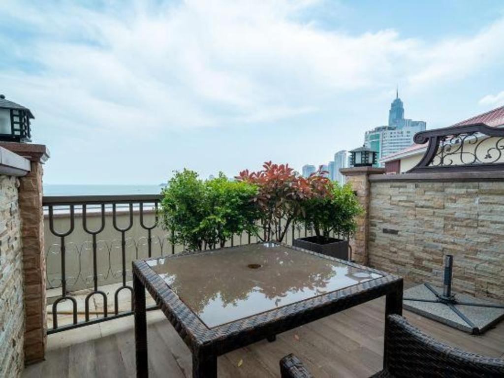 Yantai Golden Gulf Hotel 69/98