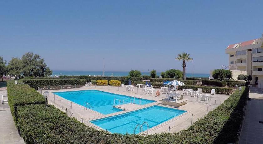 Zibibbo Beach Apartments 25/28