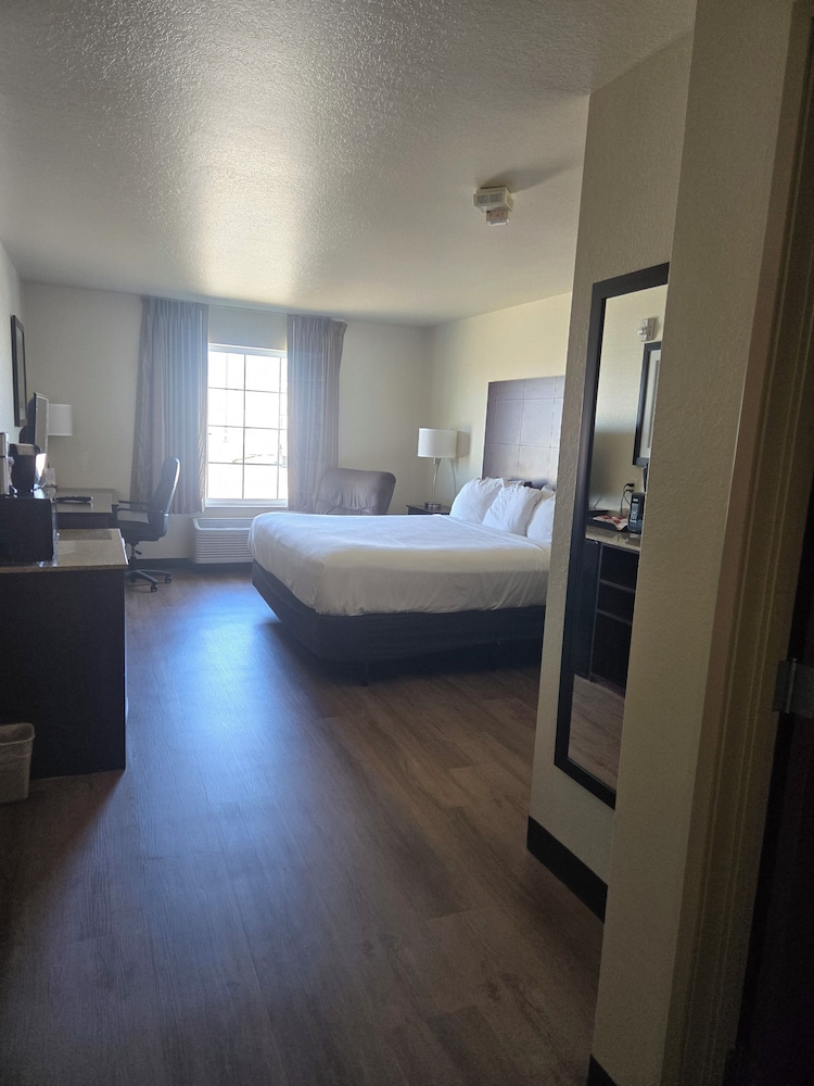 Cobblestone Inn Suites Schuyler Ne 10/62