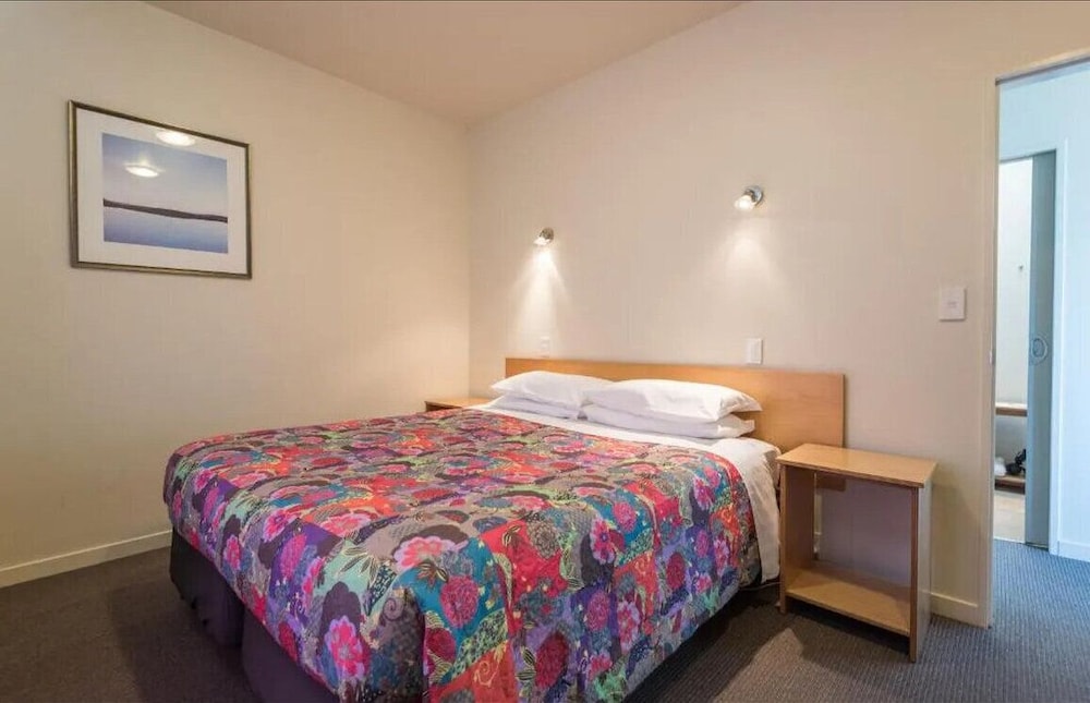 1 BEDROOM, EXECUTIVE