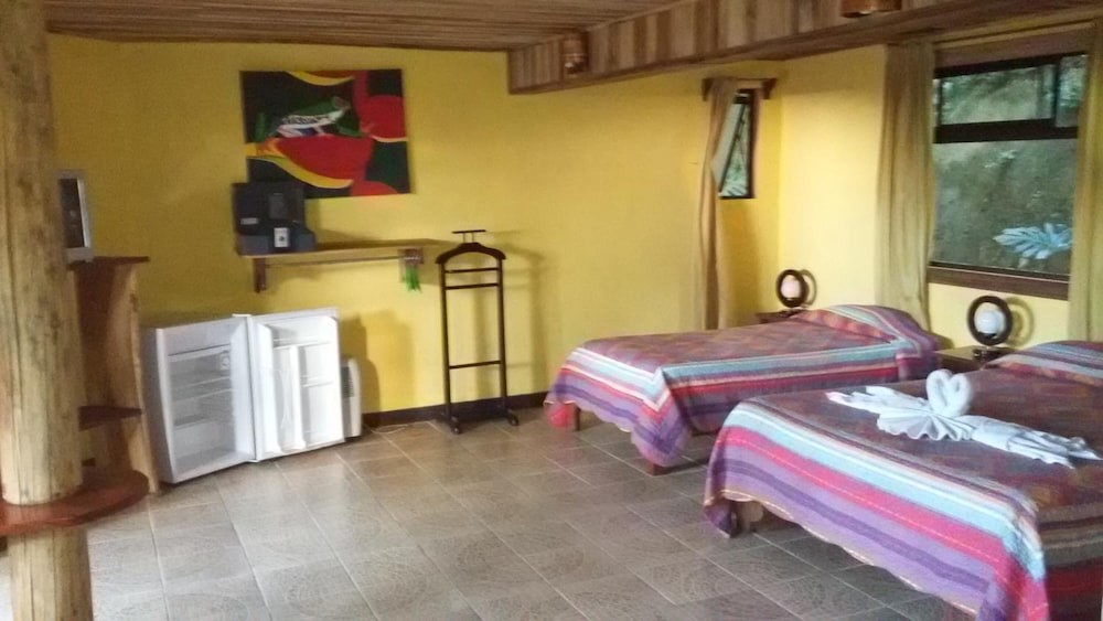 Historias Lodge 10/36