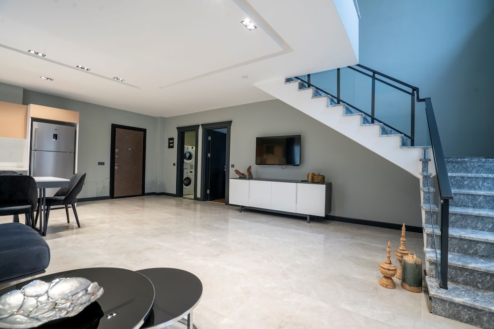 Aileena Hotel & Villas 20/73