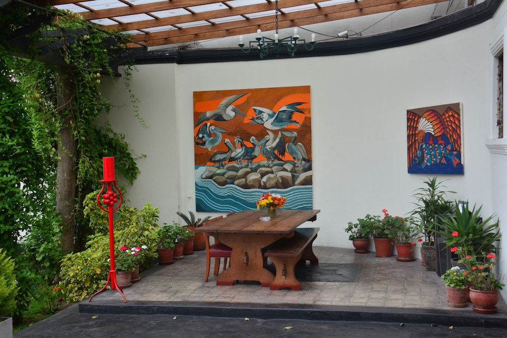 Second Home Peru 10/50