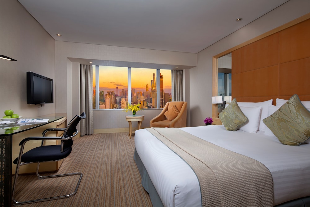 大床房 豪华城景大床房، Jin Jiang Tower Hotel 4/9