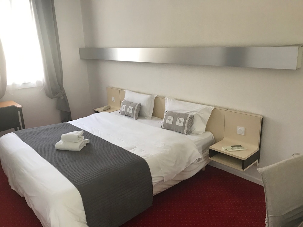 Hotel La Bastide D Entraigues Rest de L Autre Cote 22/70