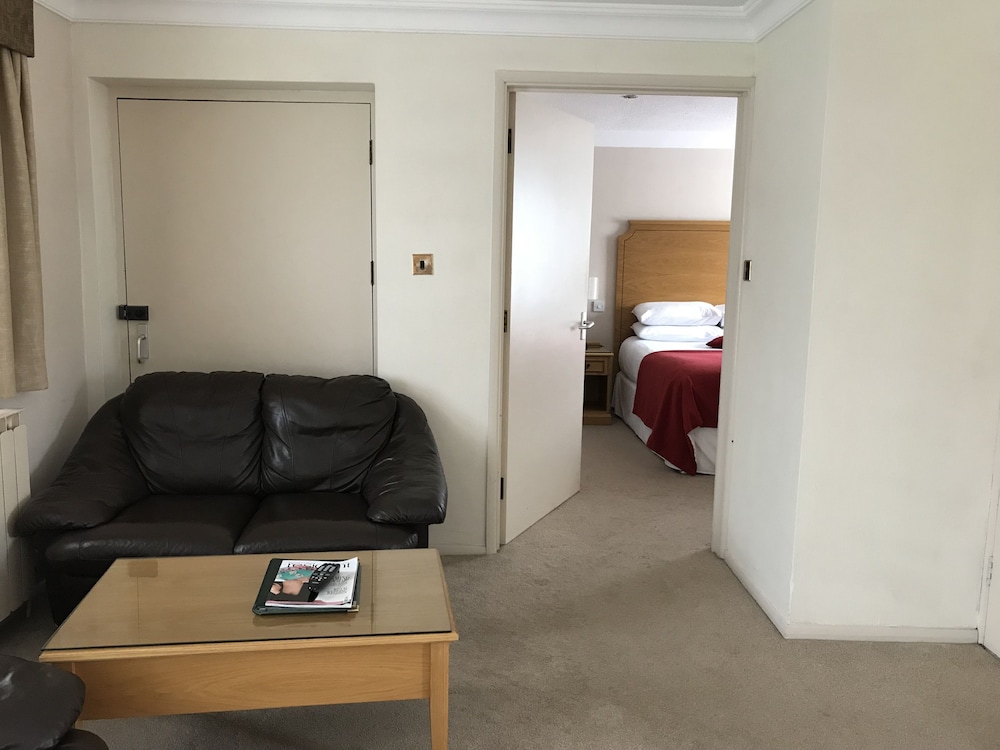The Links Country Park Hotel 33/57