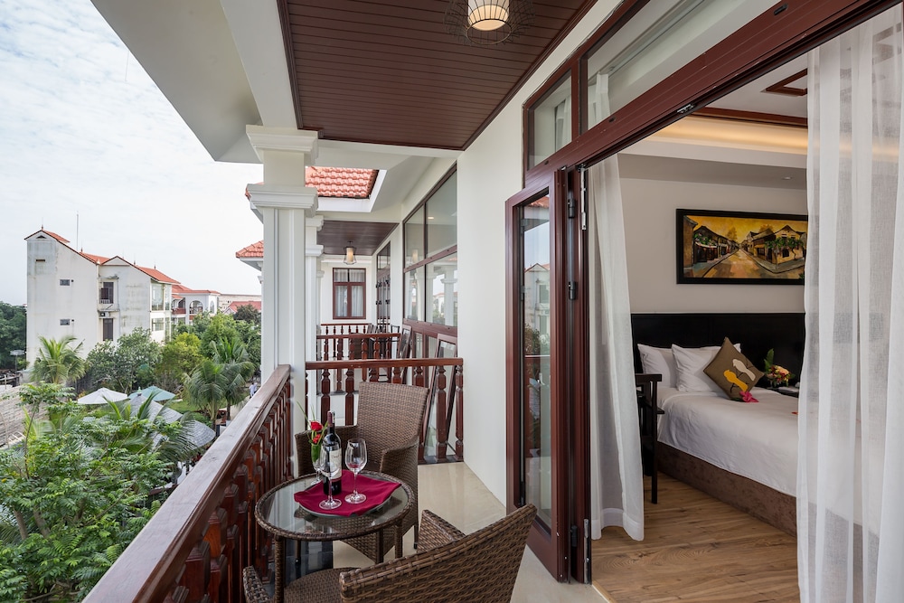 Emotion Villa Hoi An 5/70