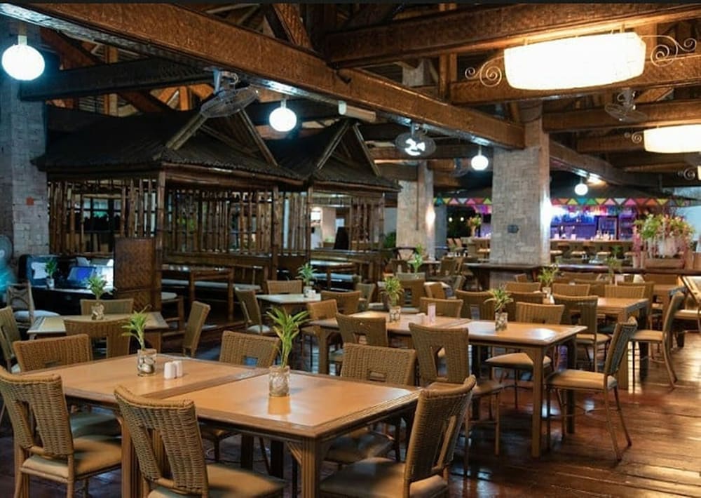 Matabungkay Beach Resort Hotel 39/65