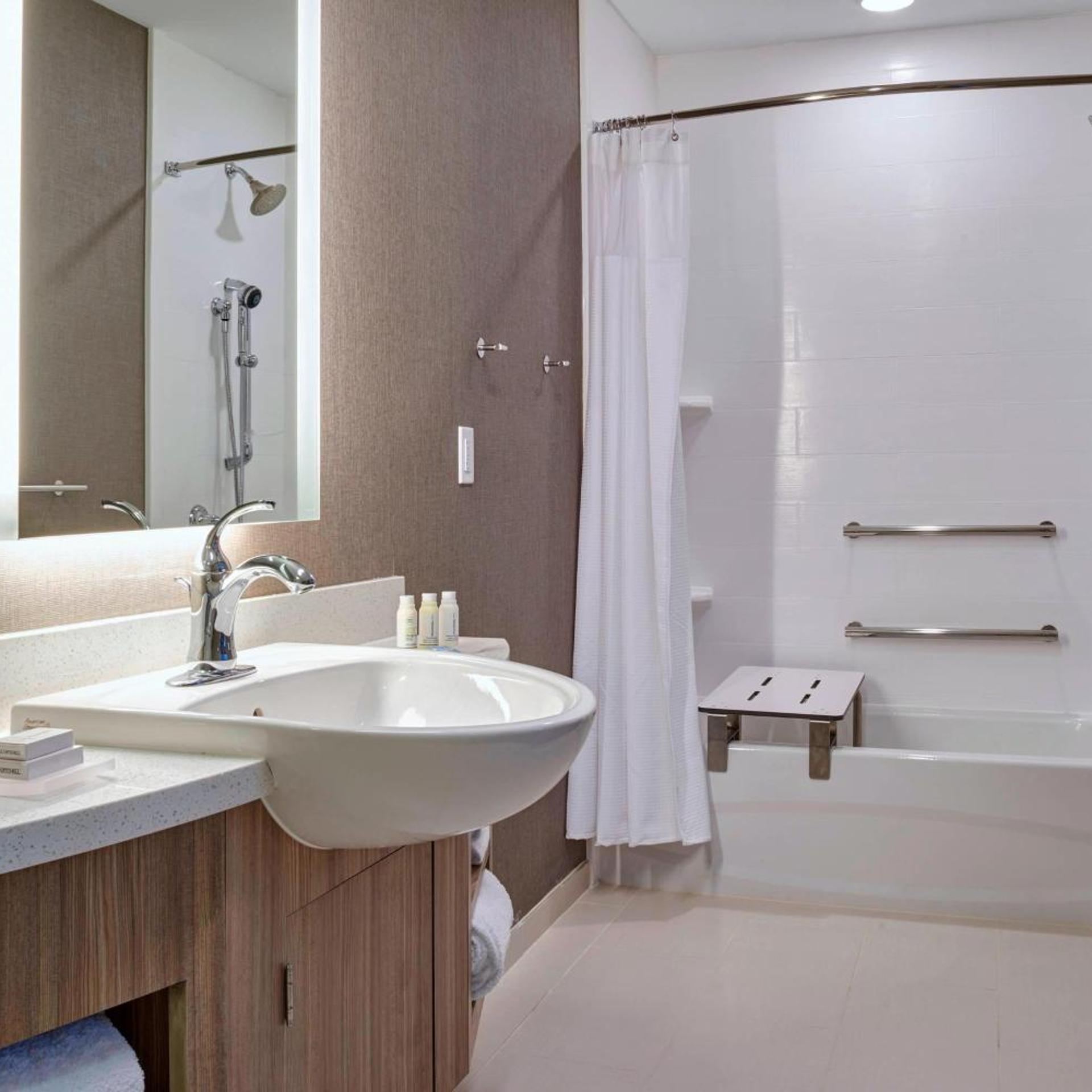 Suite, King Bed, Sofa, Accessible, Springhill Suites Grand Rapids West 6/10
