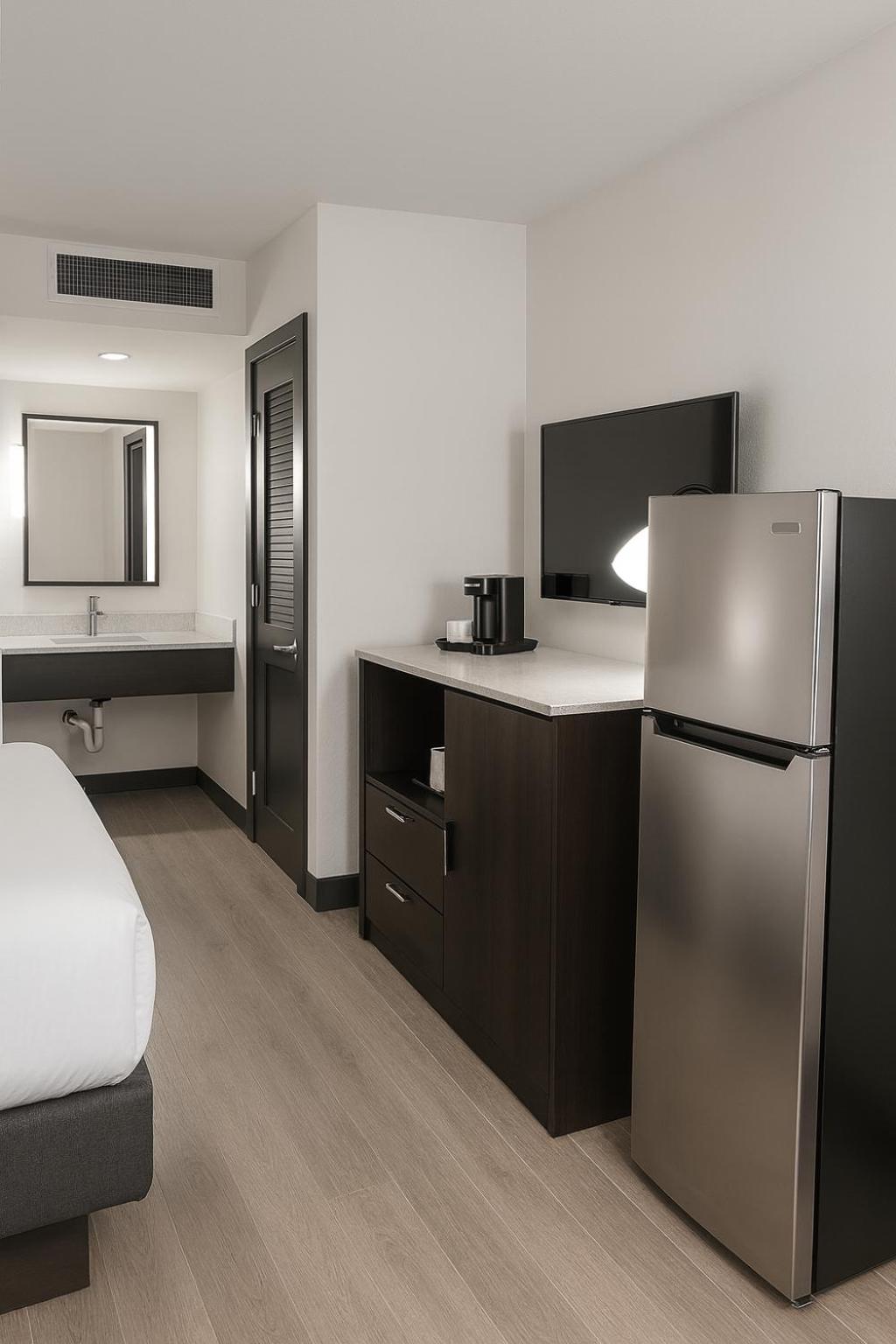 OKC Hotel Suites, Event Center, indoor Pool and Arcade, 5 Min from Downtown & Fairgrounds 18/45