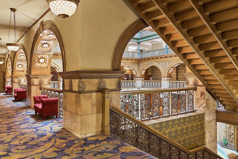 The Brown Palace Hotel And Spa Autograph Collection 25/40
