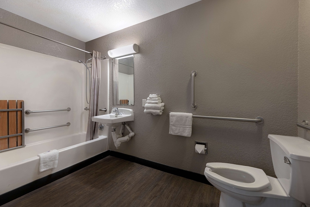 Motel6 San Antonio, TX - West SeaWorld 41/43