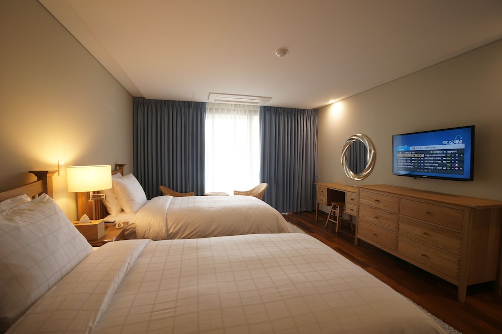 Illeinn Hotel 11/32