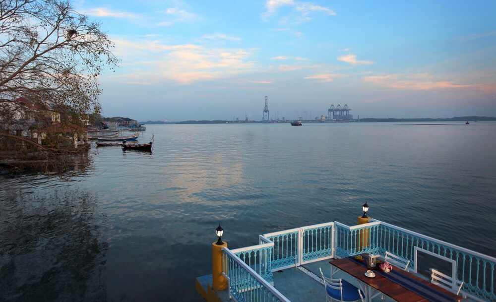 Bloom Boutique Waterfront Fort Kochi 46/50