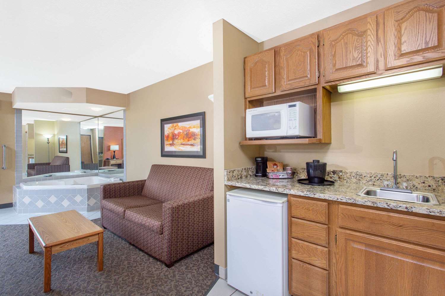 Americinn By Wyndham Boscobel 40/40