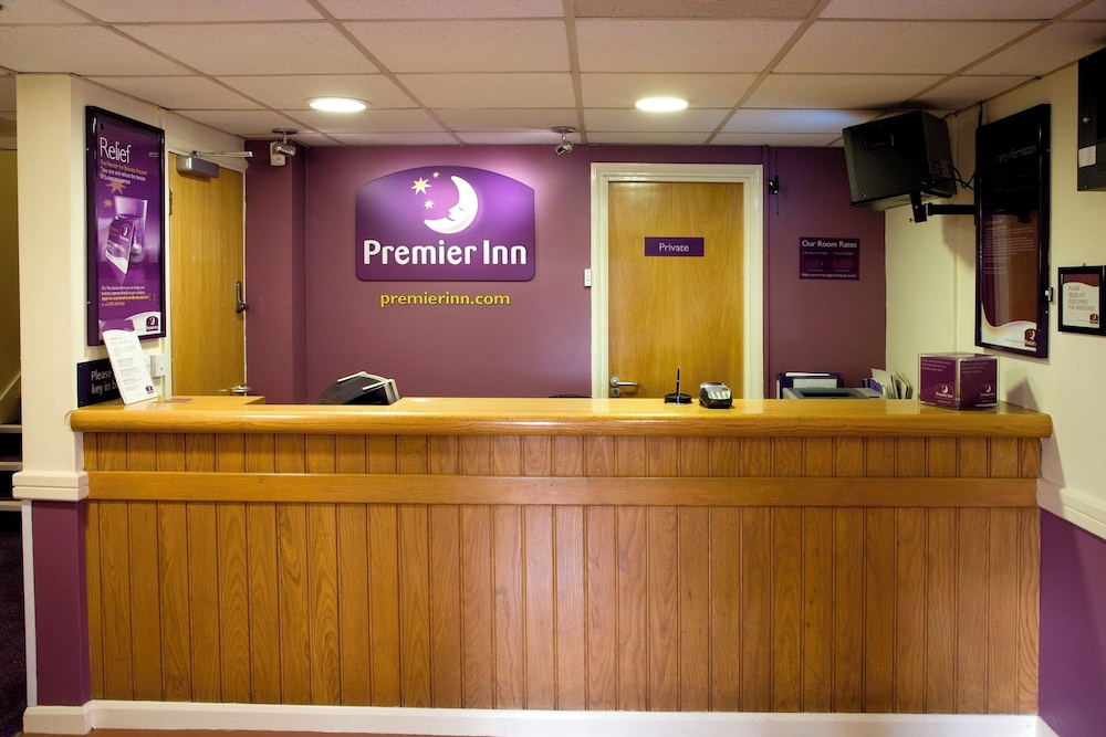 Premier Inn Northampton West (Harpole) 5/44