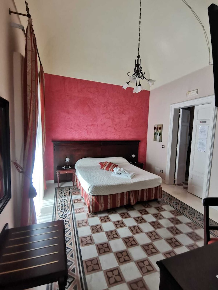 PALAZZO IL CAVALIERE B&B DE CHARME 33/68