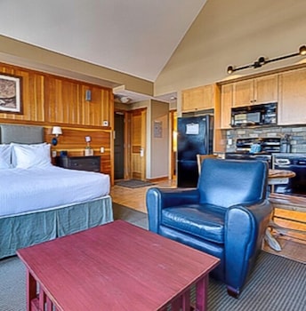 Predator Ridge Resort 24/67