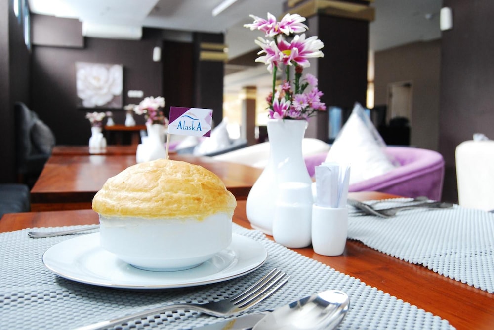 Horison Inn Alaska Simpang Lima Semarang 43/49