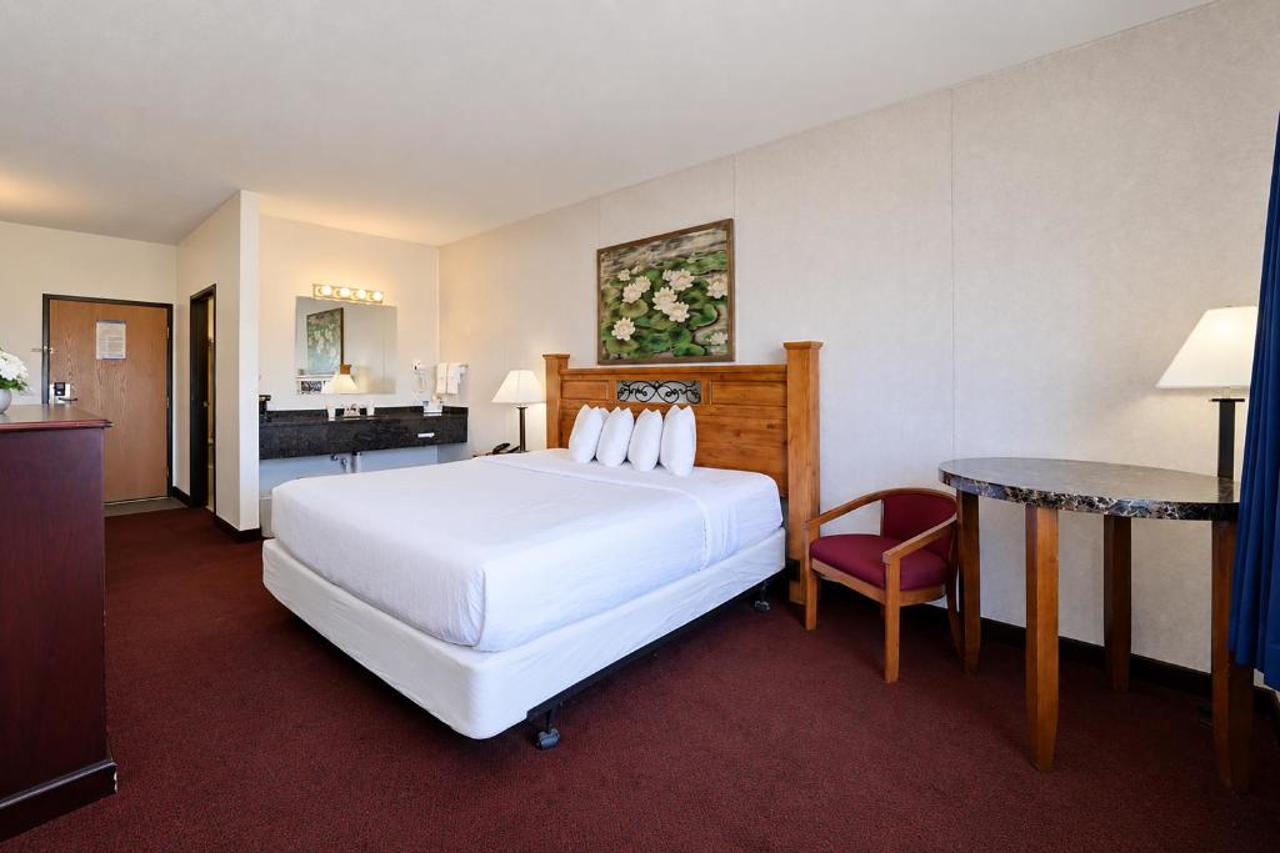 FairBridge Inn & Suites Williston, ND 4/33