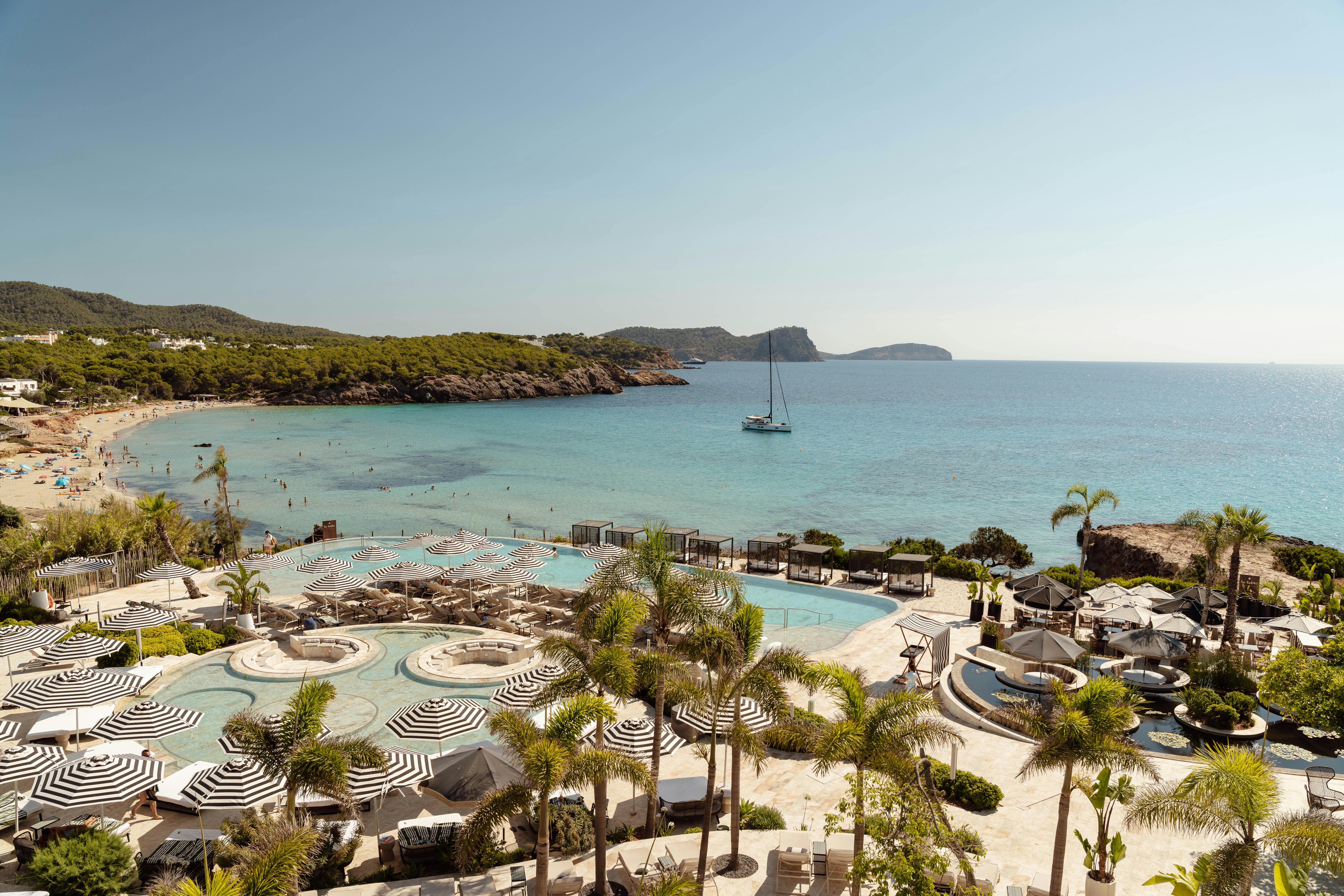 Bless Hotel Ibiza 71/79