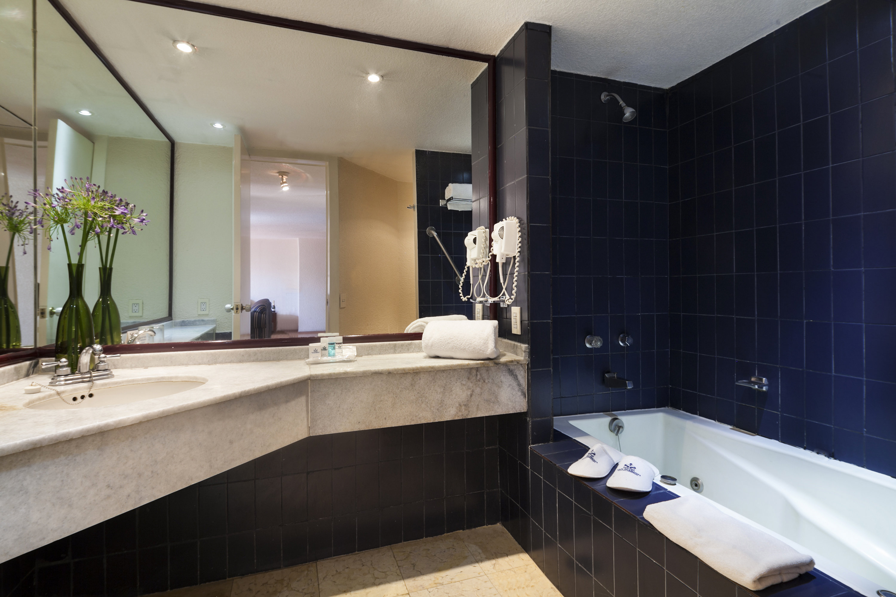 Exe Suites San Marino 26/26