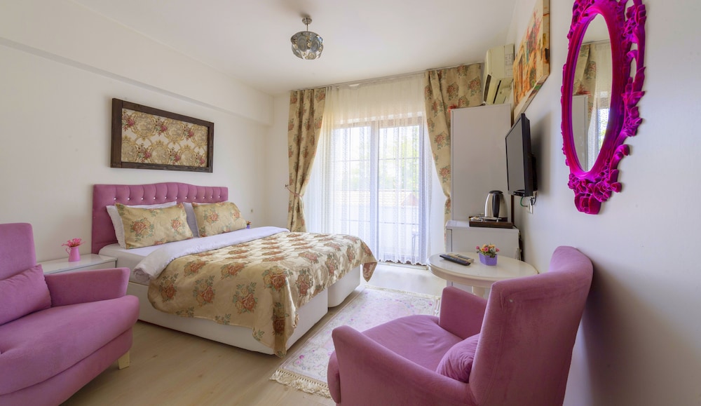 Sahra Motel 25/36