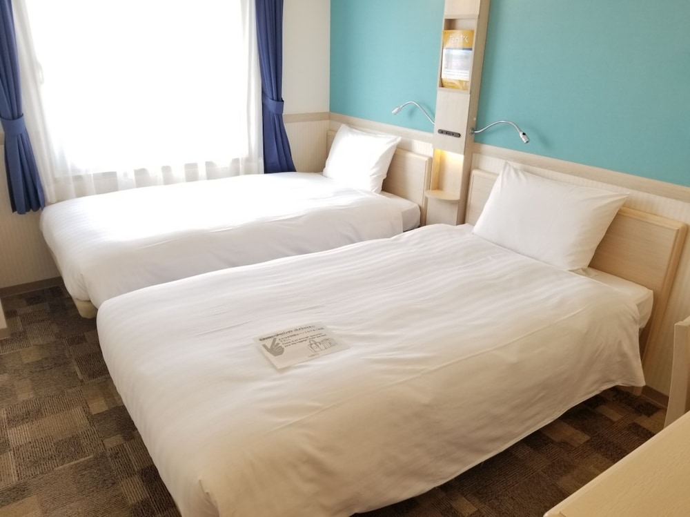 Toyoko Inn Ebina-eki Higashi-guchi 12/55