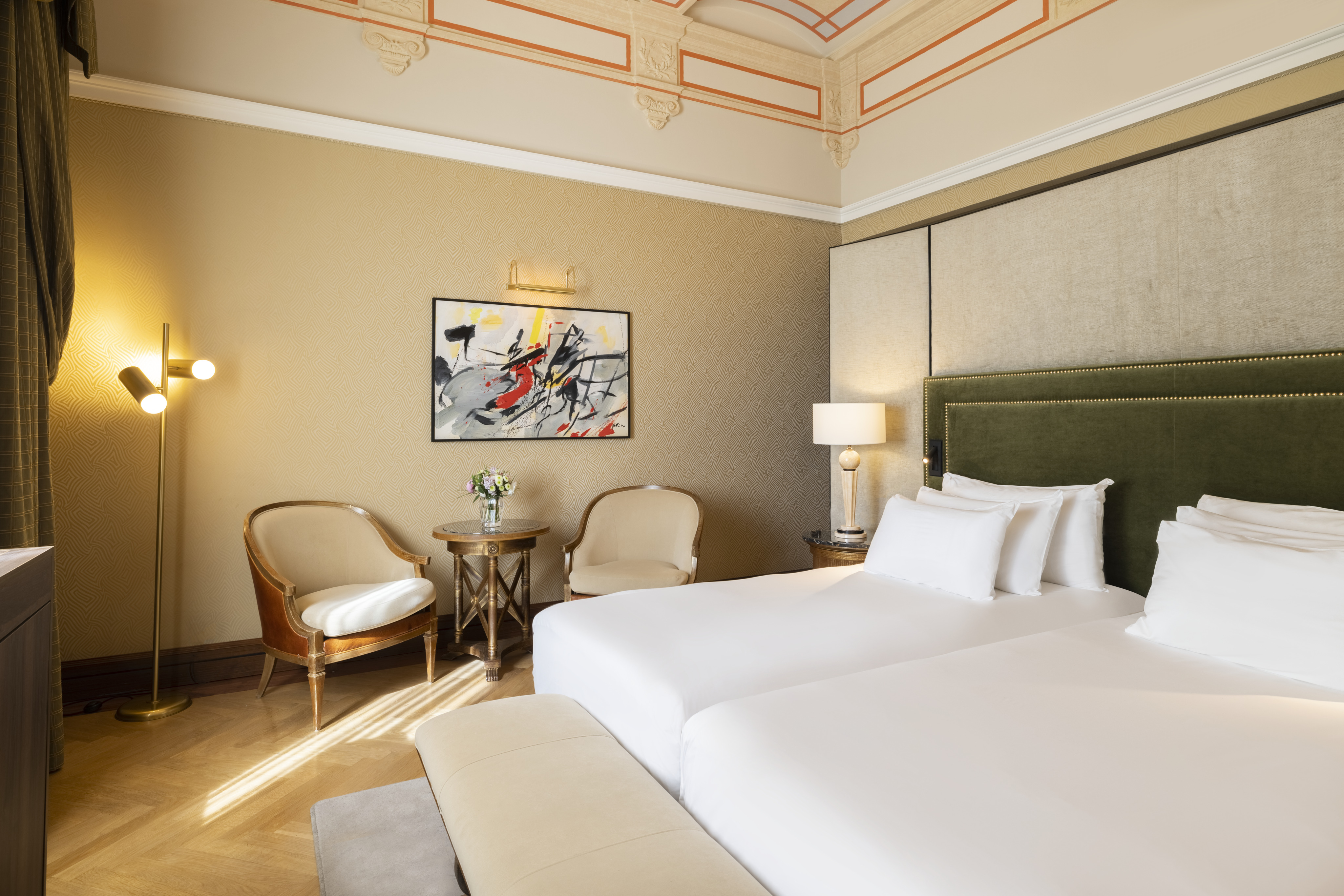 Junior Suite, Single