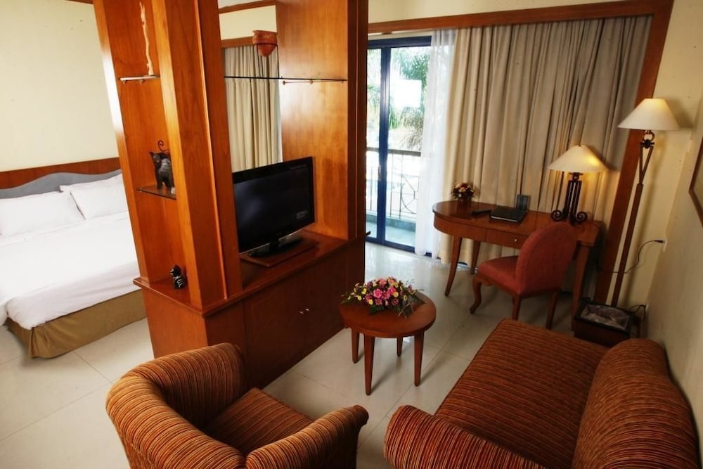 Makassar Golden Hotel 24/46