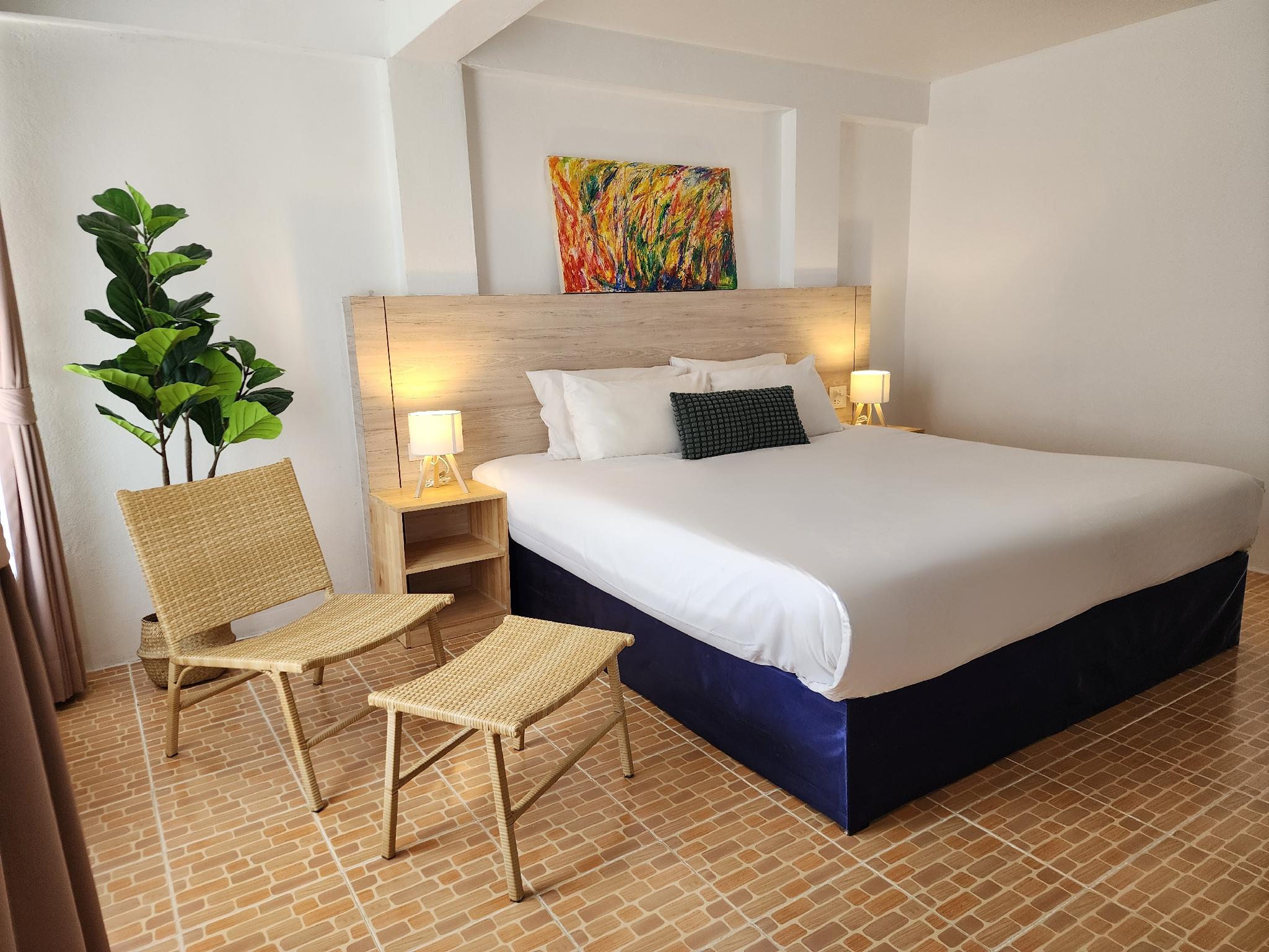 Deluxe, Double Bed, Mountain View