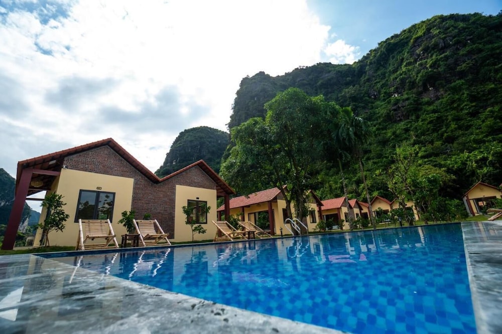 Trang An Retreat 18/70