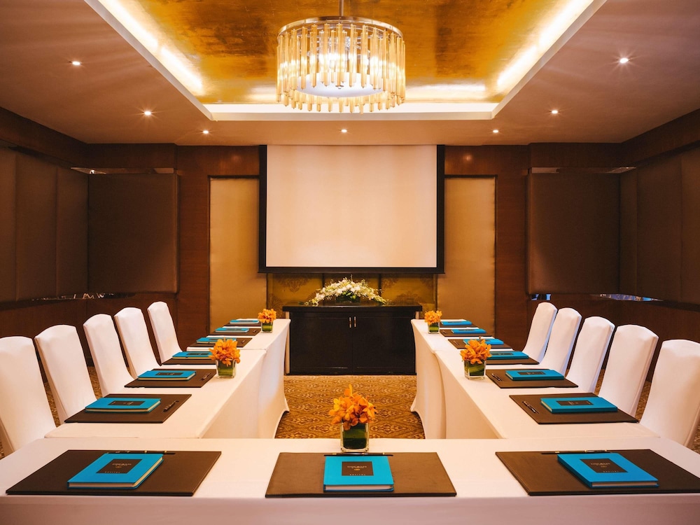 Sofitel Mumbai BKC 68/77