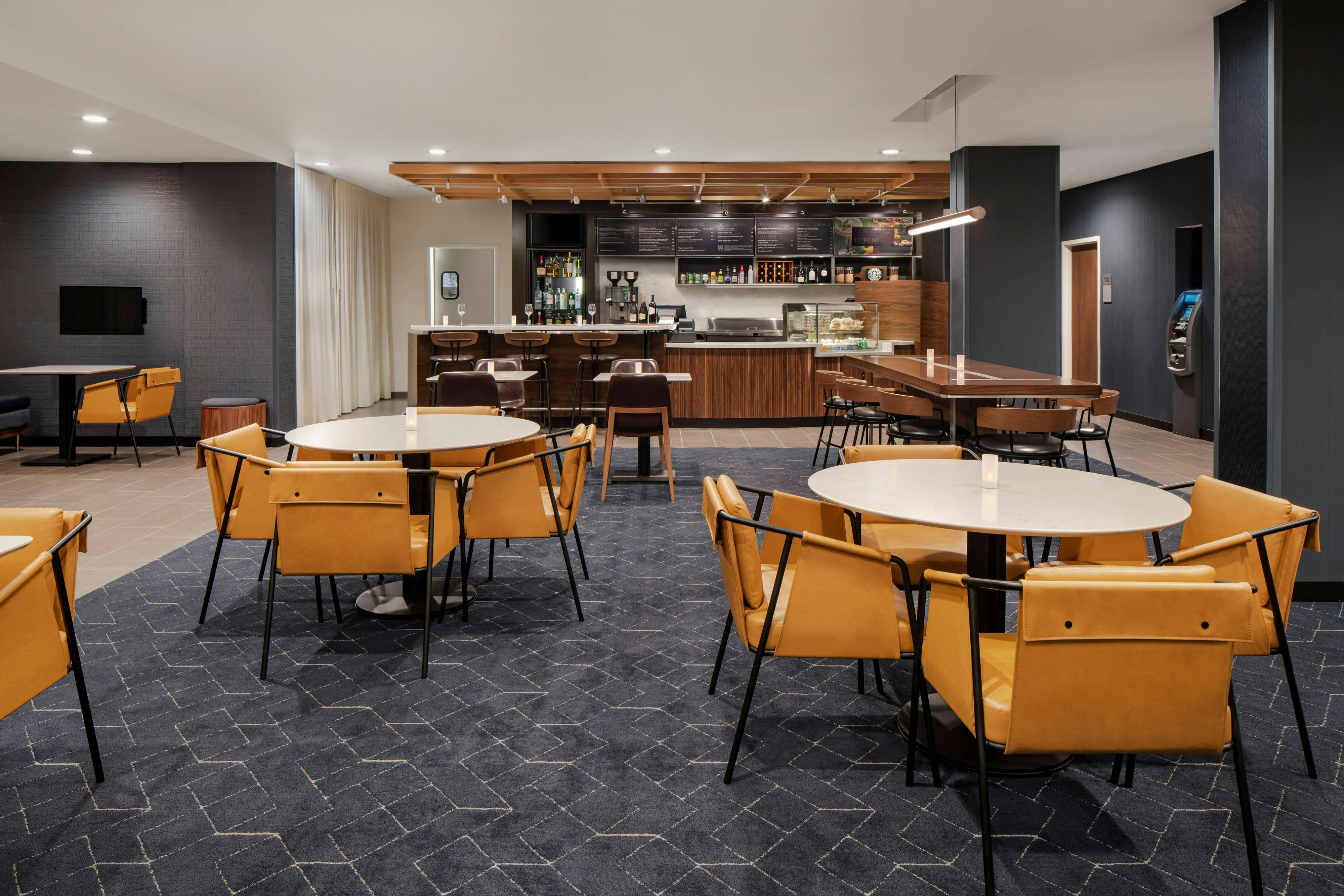 Courtyard By Marriott Butler Boulevard 26/43