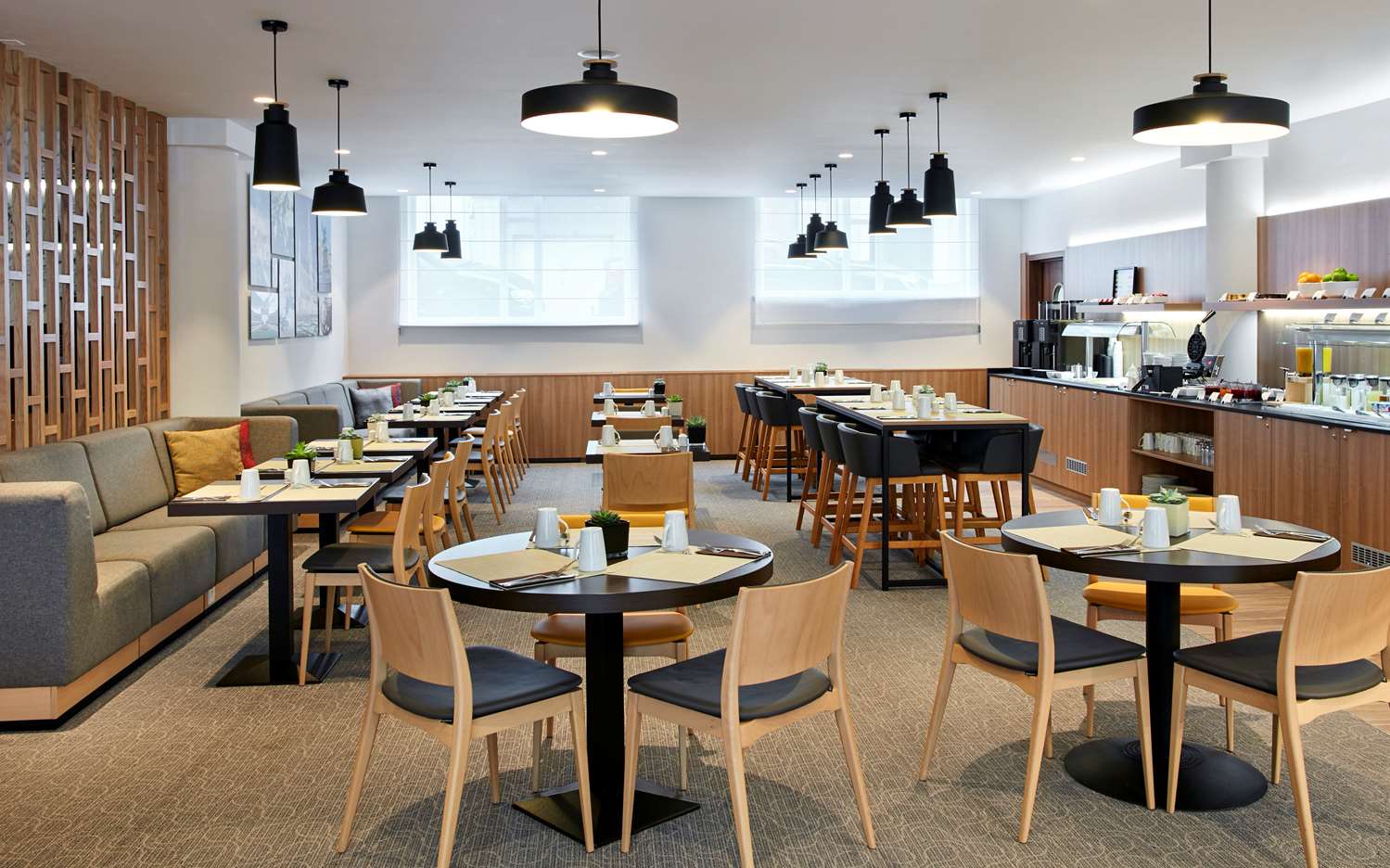 restaurant cafeteria