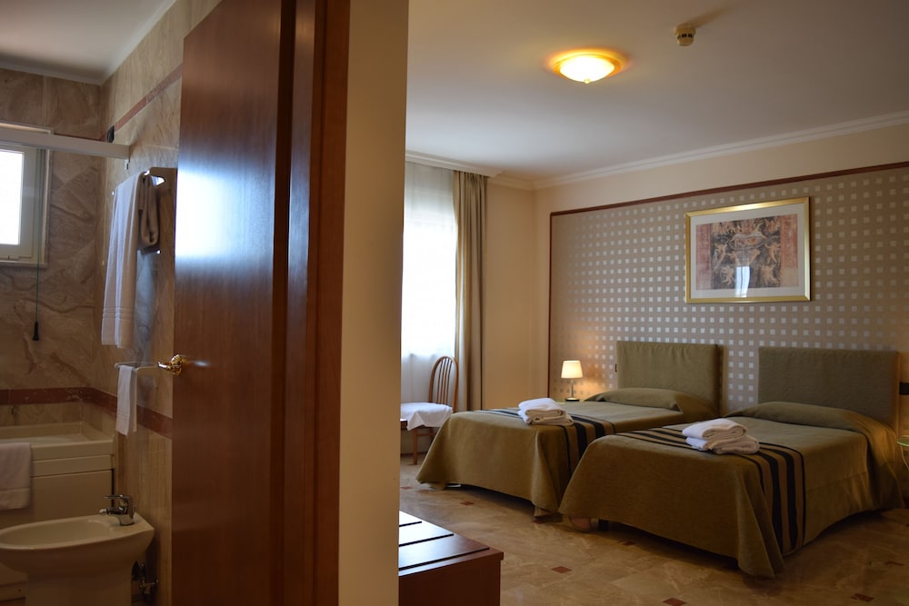 Hotel Palace 2000 32/60
