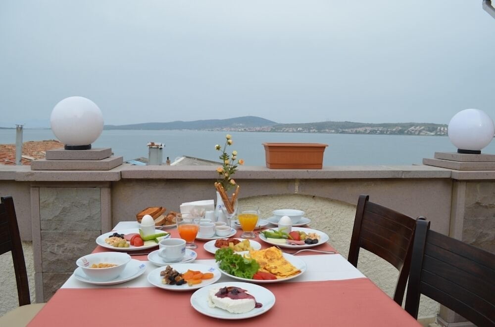 Ayvalik Palas Hotel 27/45