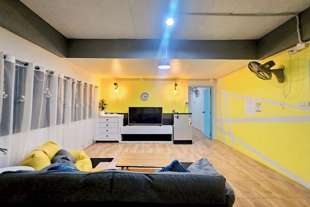 Me U Hostel - Adults Only 38/53