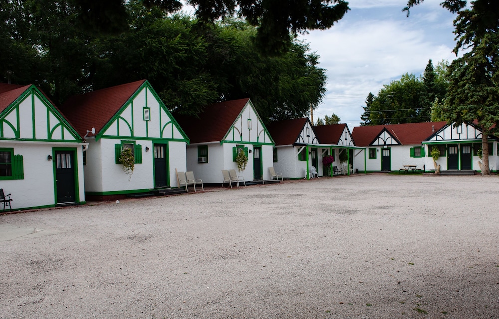 Chalet Motel 12/49