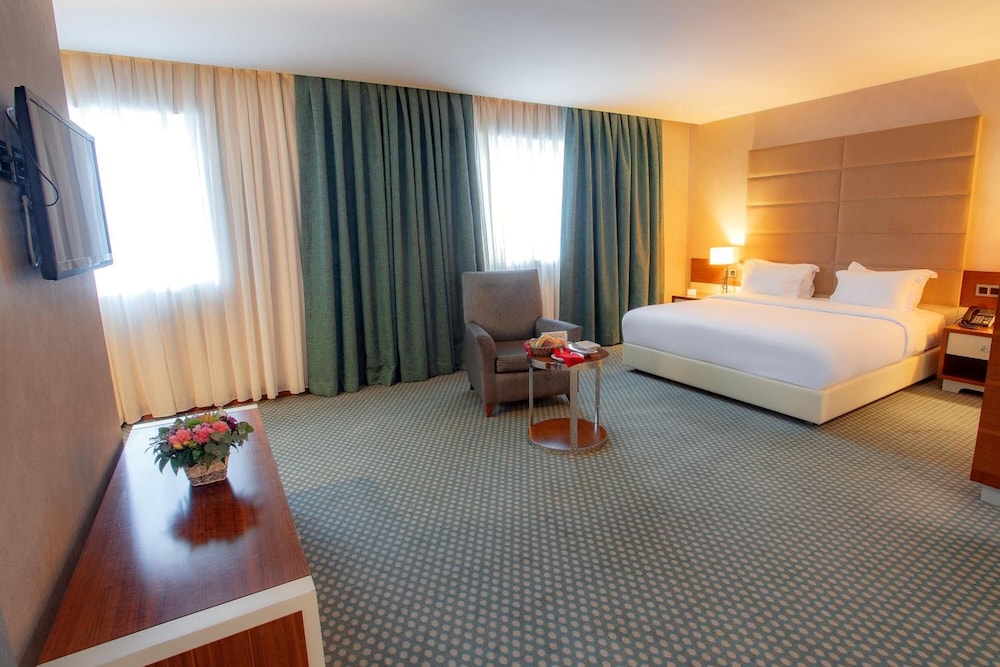 Nevali Hotel 15/50