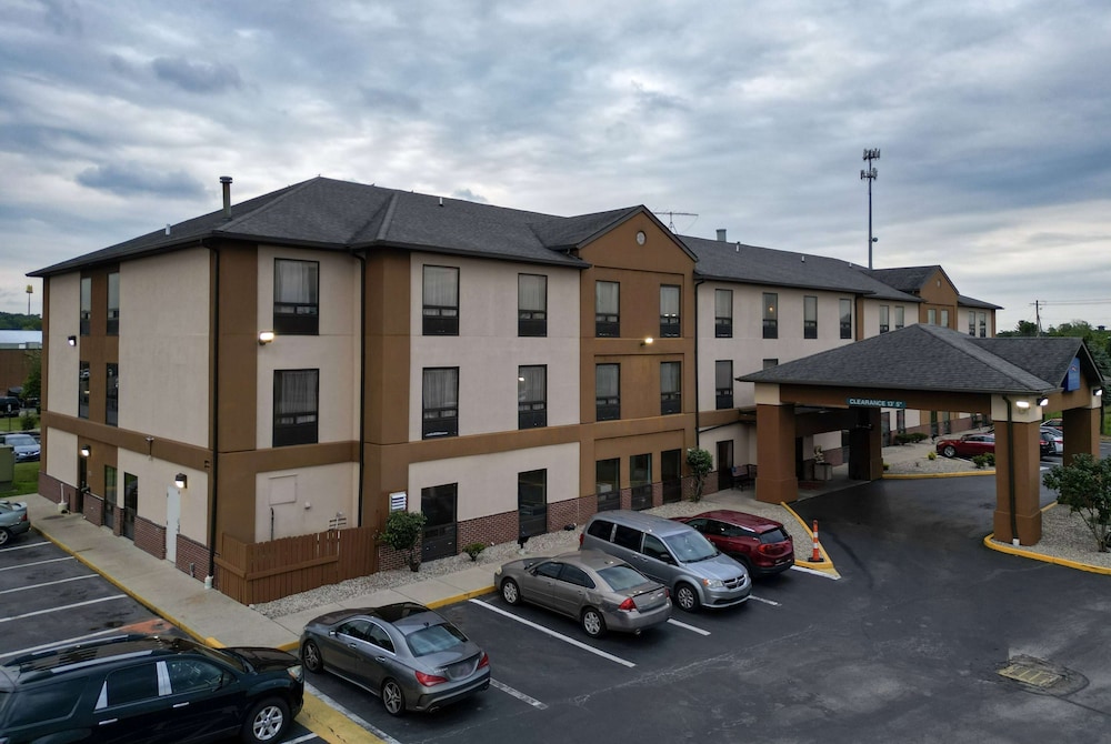 Baymont By Wyndham Mason 48/53