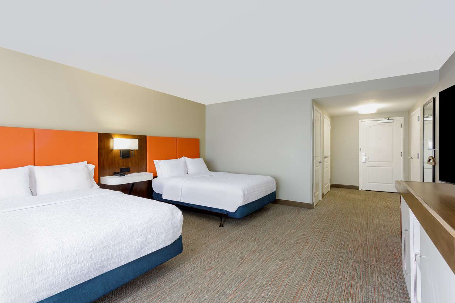 غرفة بسريرين كوين بحوض استحمام لذوي الإعاقة، Hampton Inn & Suites Tallahassee I-10 4/6