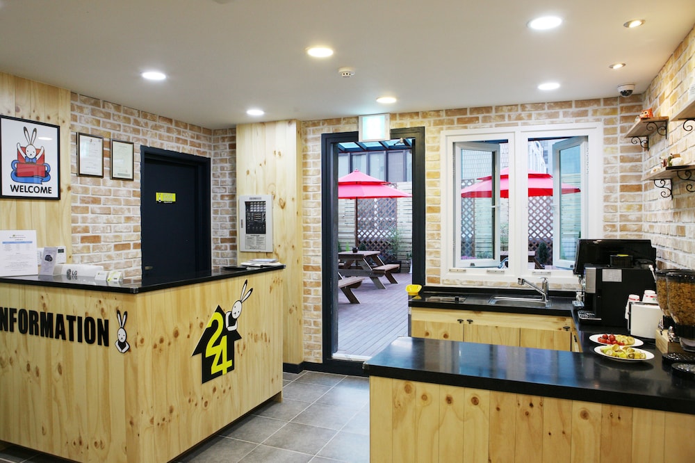 24 Guesthouse Myeongdong Avenue 27/33
