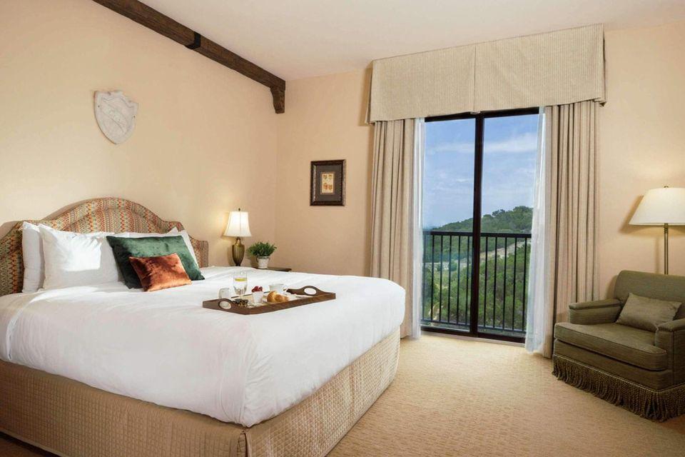 SUPERIOR, KING BED, FRENCH BALCONY