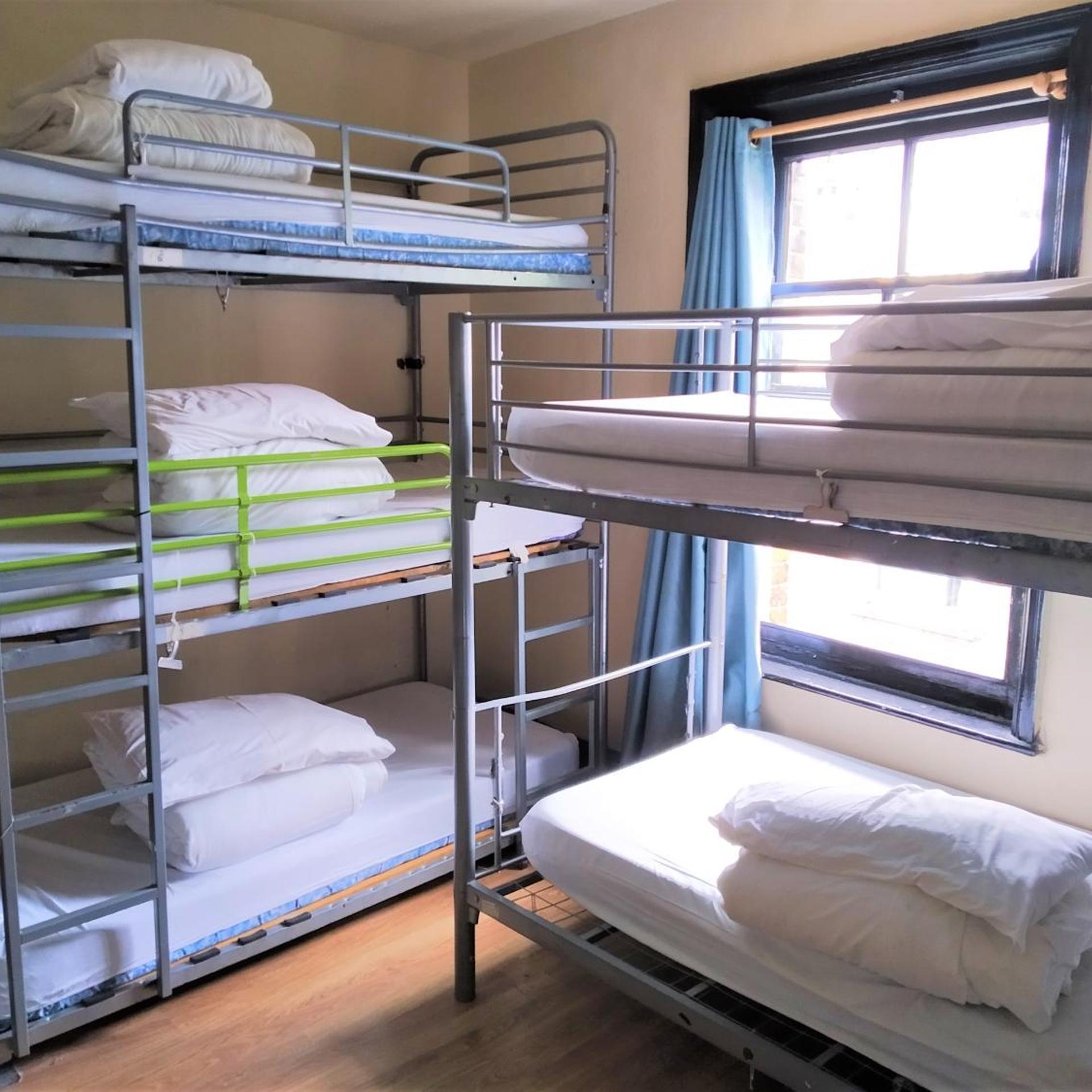 Phoenix Hostel 8/20