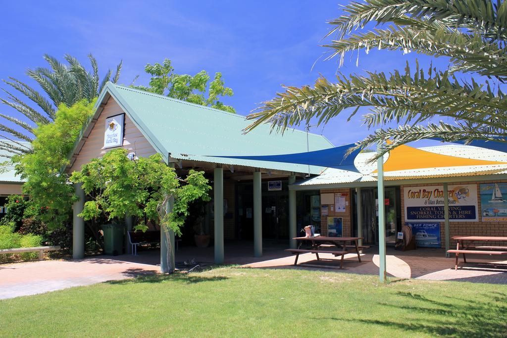 NINGALOO CORAL BAY 21/26