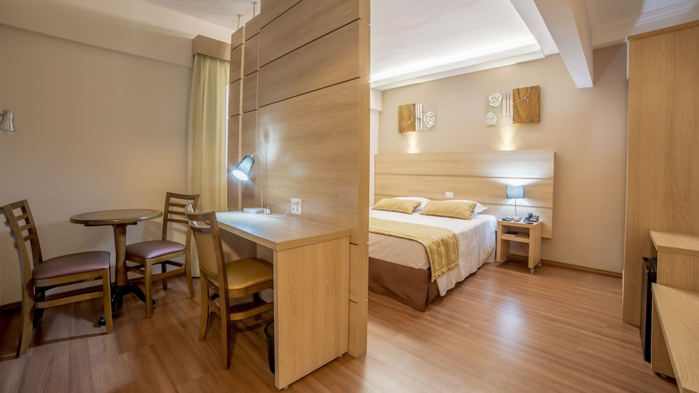 Faro Hotel 24/50