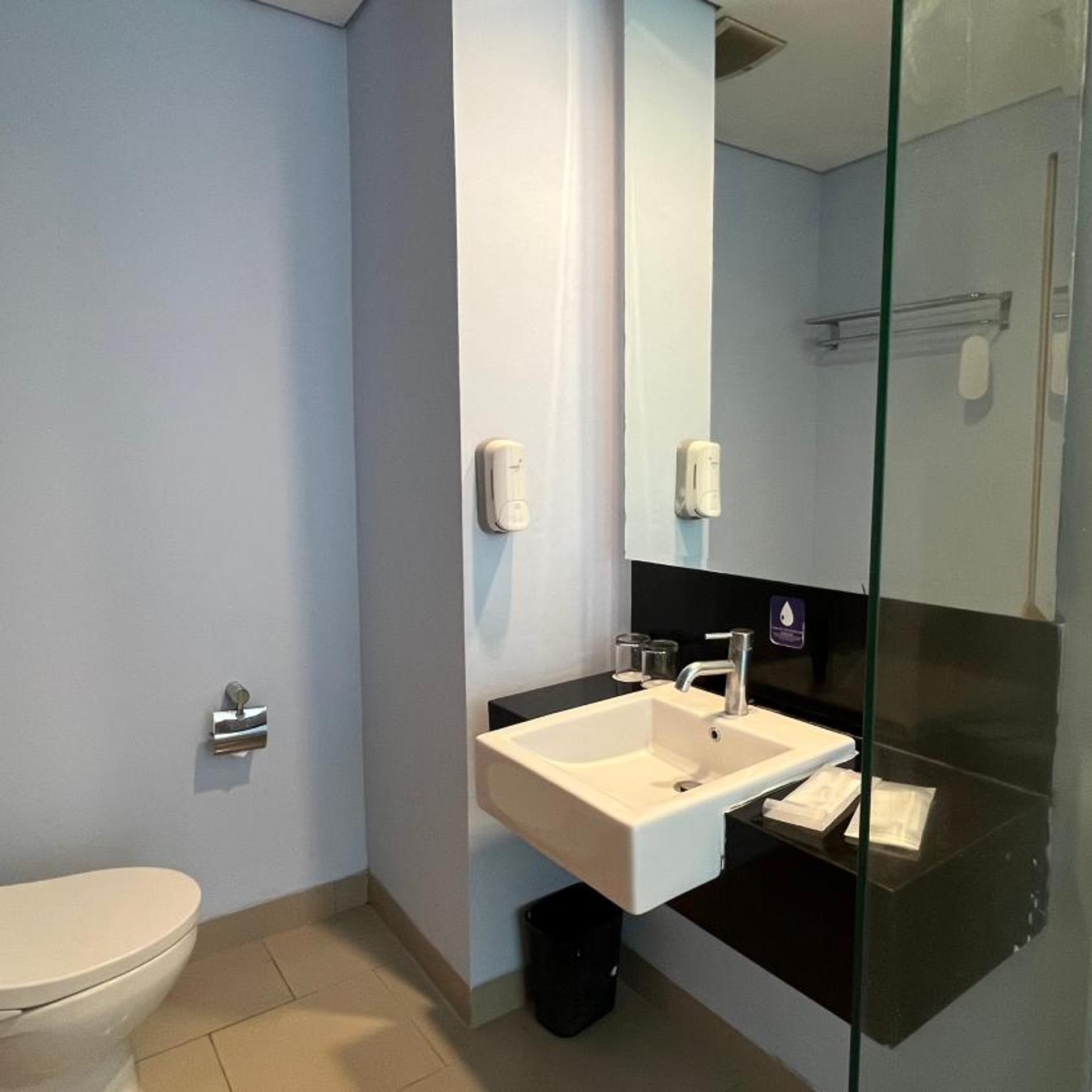 غرفة تنفيذية بسرير مزدوج، Luminor Hotel Metro Indah Bandung 7/10