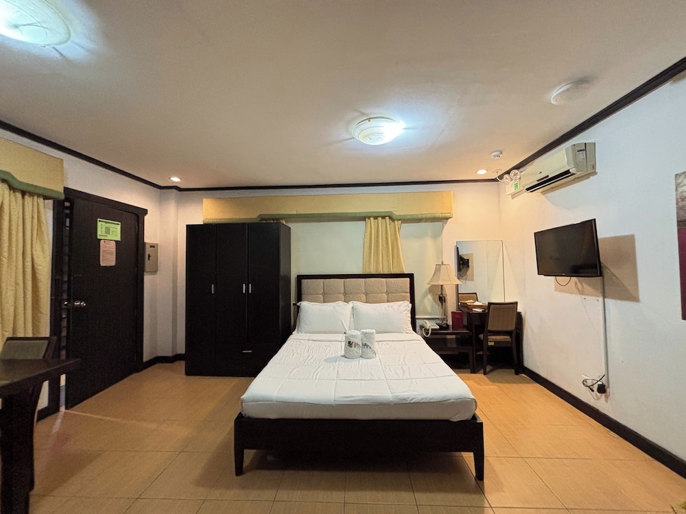 D'leonor Hotel 15/73