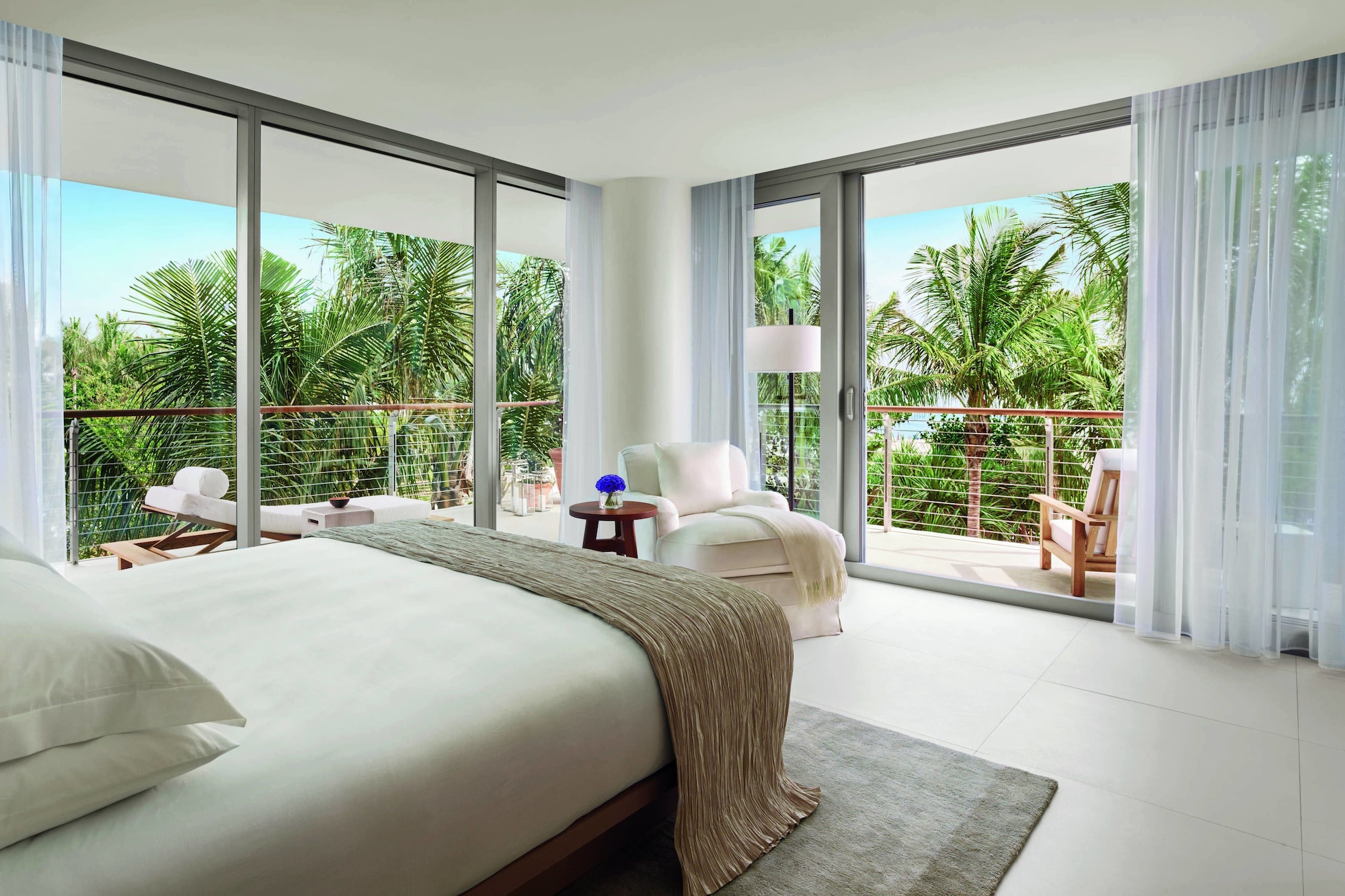 1 Bedroom, Suite, Bungalow, King Bed, Pool View